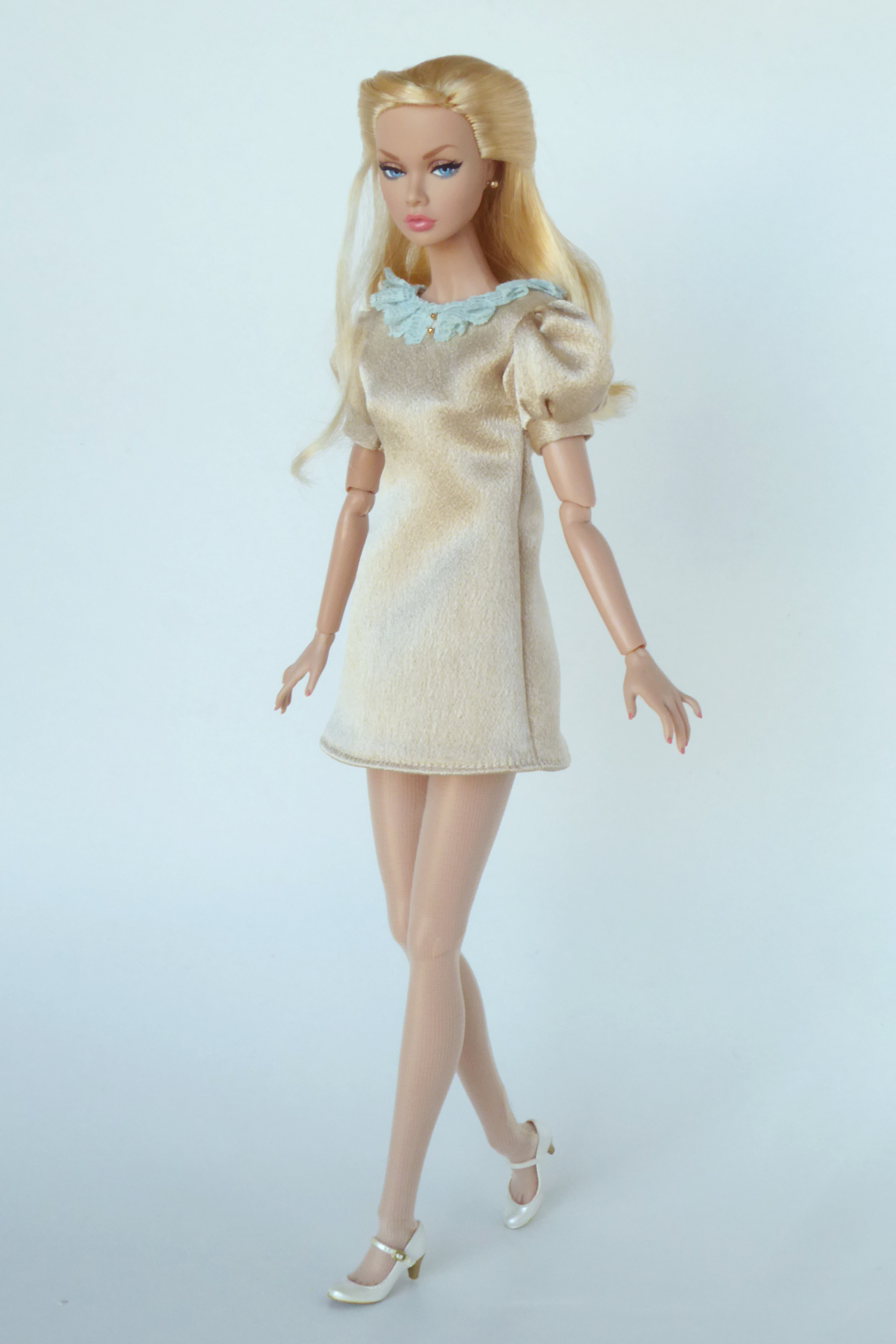 Summer Meadow satin dress lace collar Poppy Barbie (2)