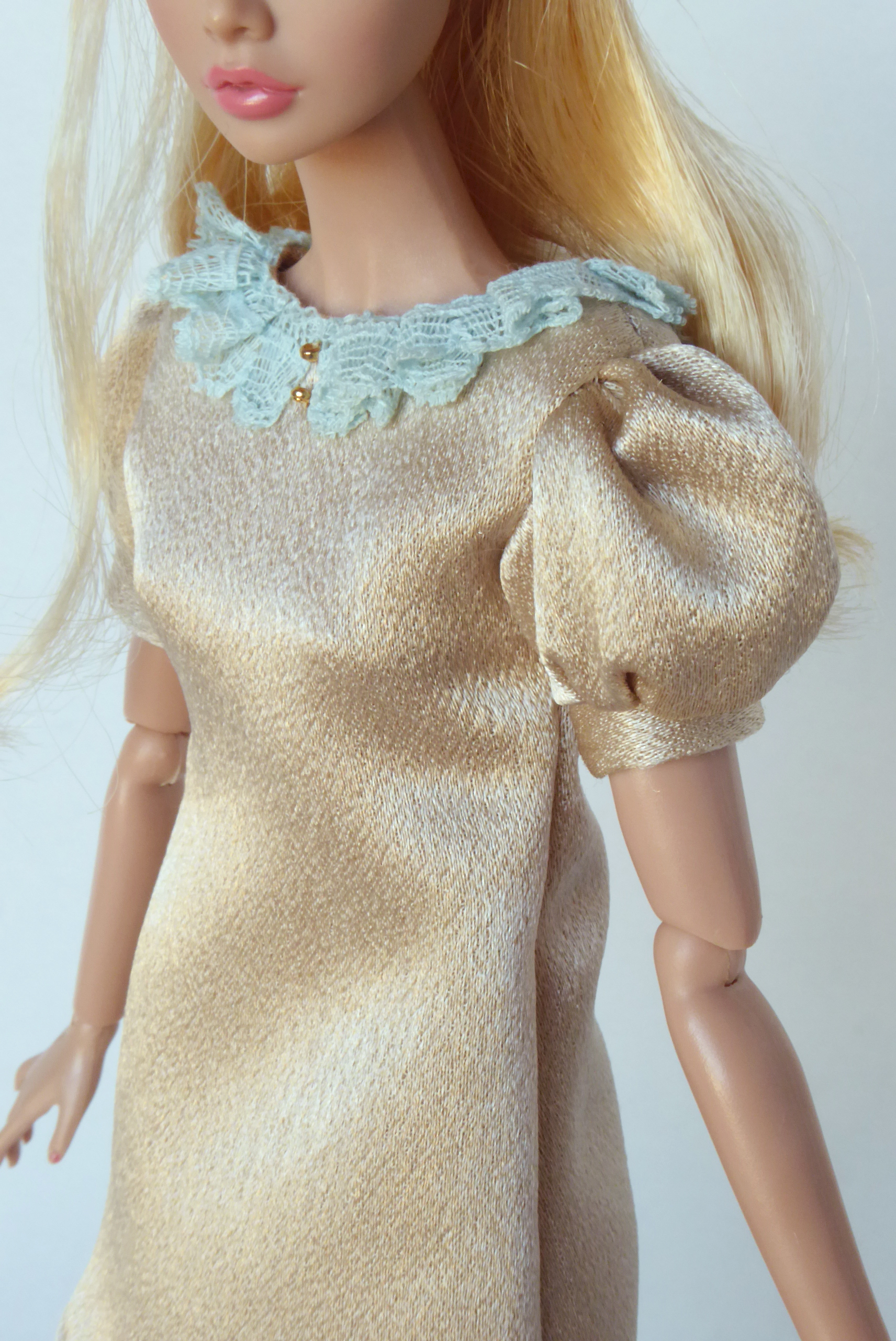 Summer Meadow satin dress lace collar Poppy Barbie (3)